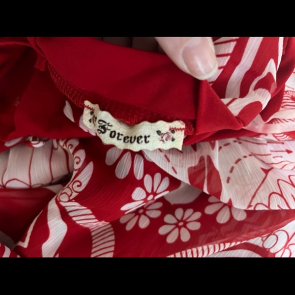 red flowy dress - Picture 4 of 4